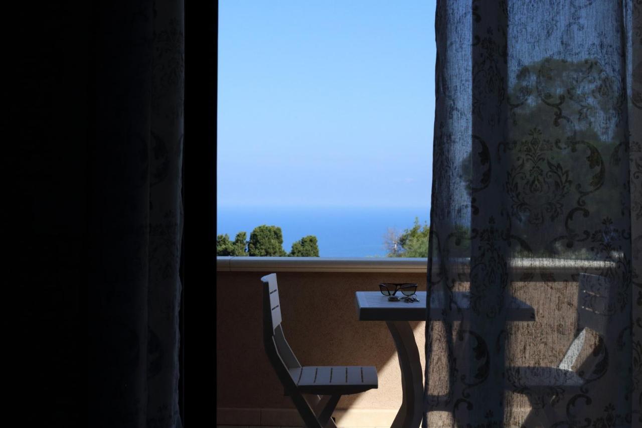 ריקאדי B&B Villa Orchidea מראה חיצוני תמונה