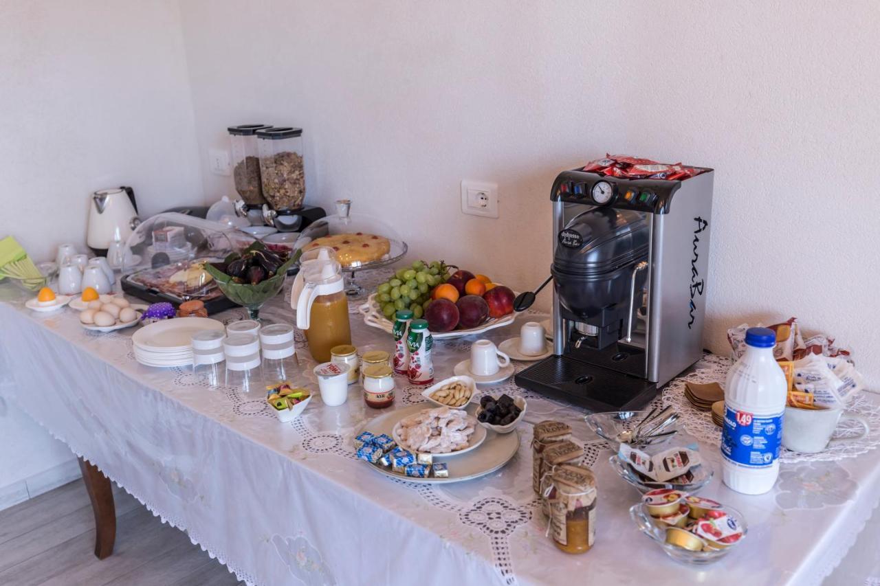 ריקאדי B&B Villa Orchidea מראה חיצוני תמונה