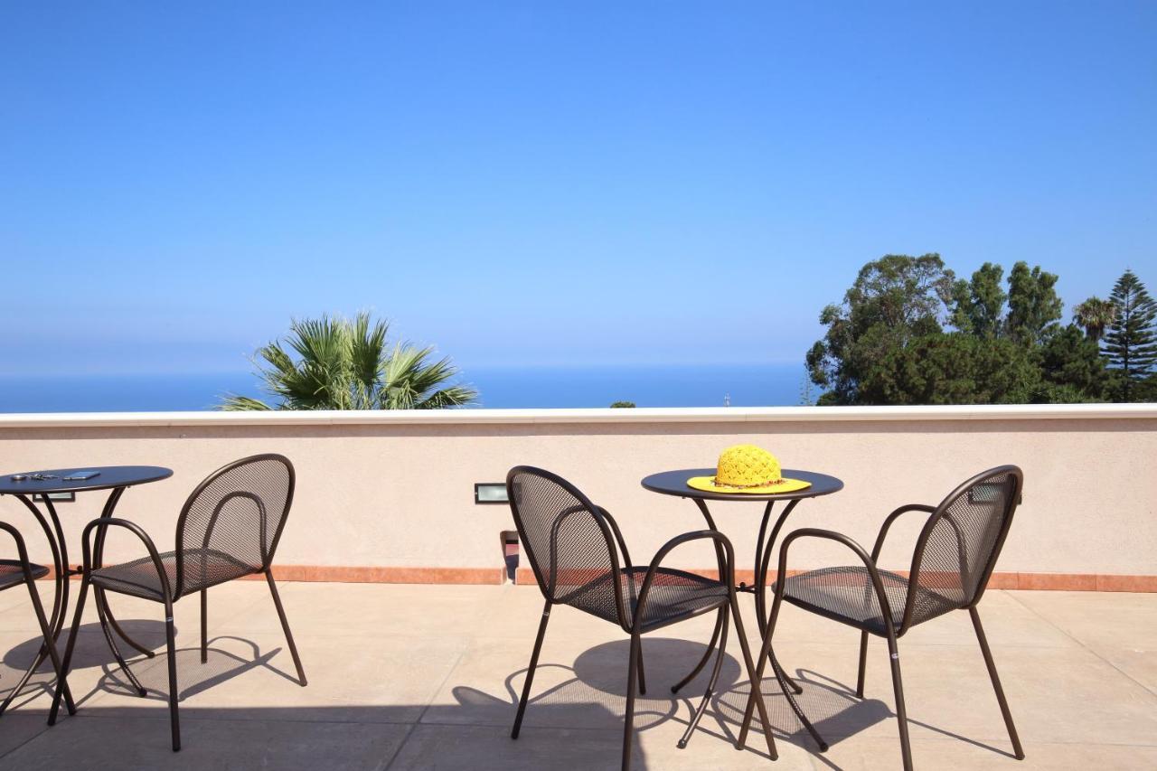 ריקאדי B&B Villa Orchidea מראה חיצוני תמונה
