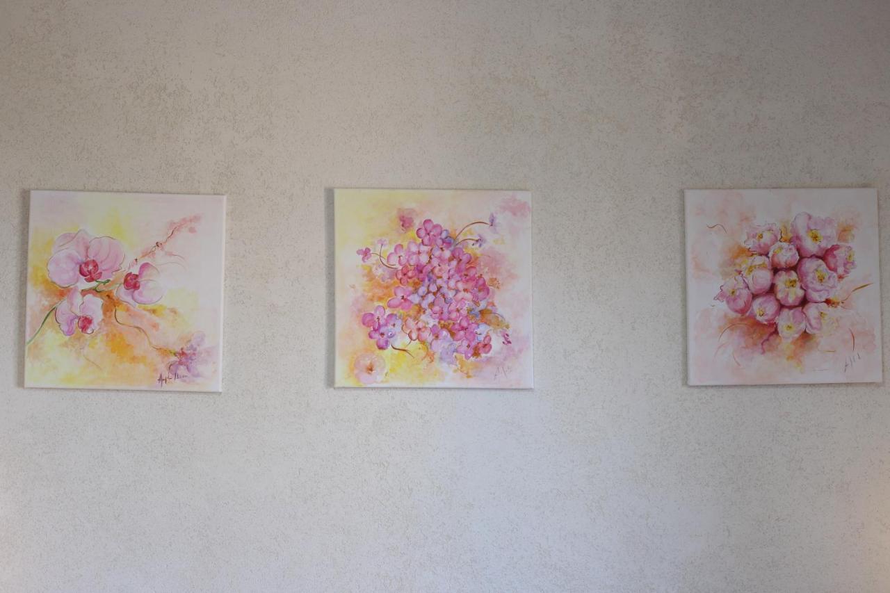 ריקאדי B&B Villa Orchidea מראה חיצוני תמונה