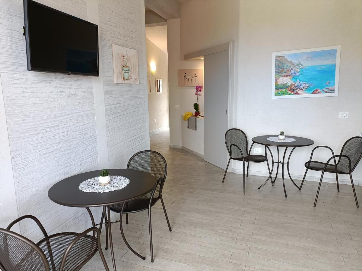 ריקאדי B&B Villa Orchidea מראה חיצוני תמונה